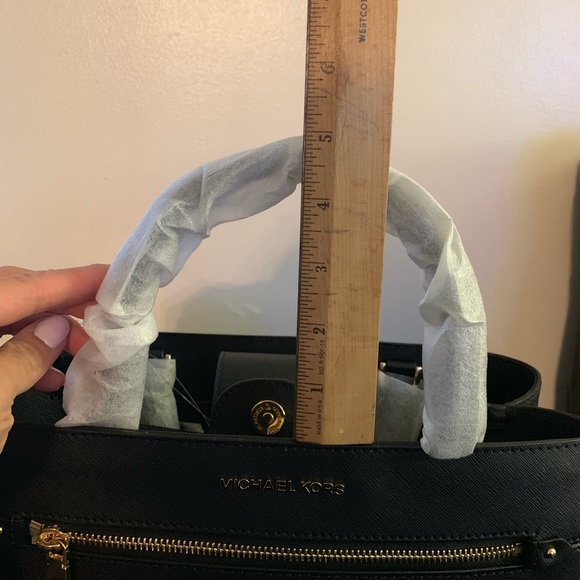 Michael Kors Bag - Picture 7 of 7